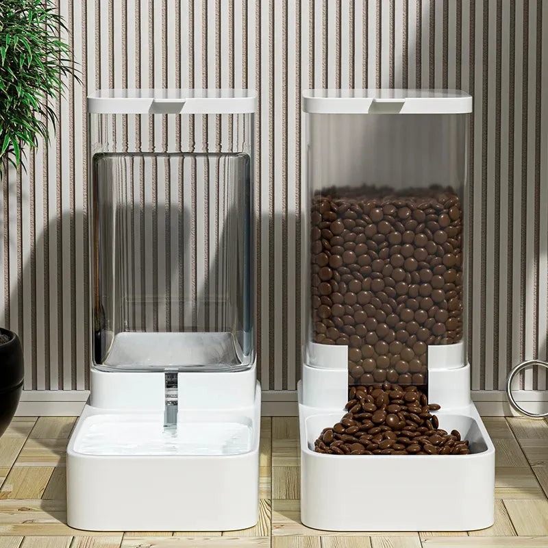 Distributeurs automatiques de nourriture et d'eau pour animaux