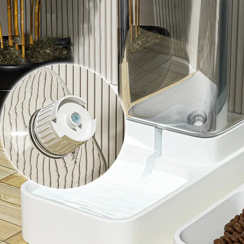 Distributeurs automatiques de nourriture et d'eau pour animaux