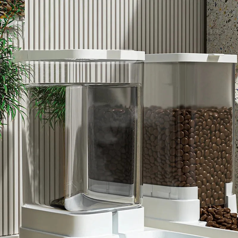 Distributeurs automatiques de nourriture et d'eau pour animaux